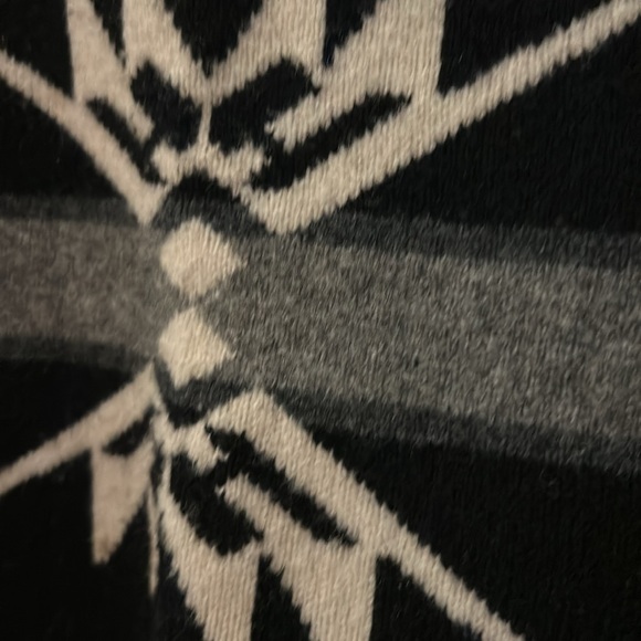 Lauren Ralph Lauren Poncho Sweater - Picture 3 of 8